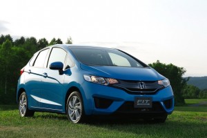 2014-Honda-Fit-Jazz-44[2]